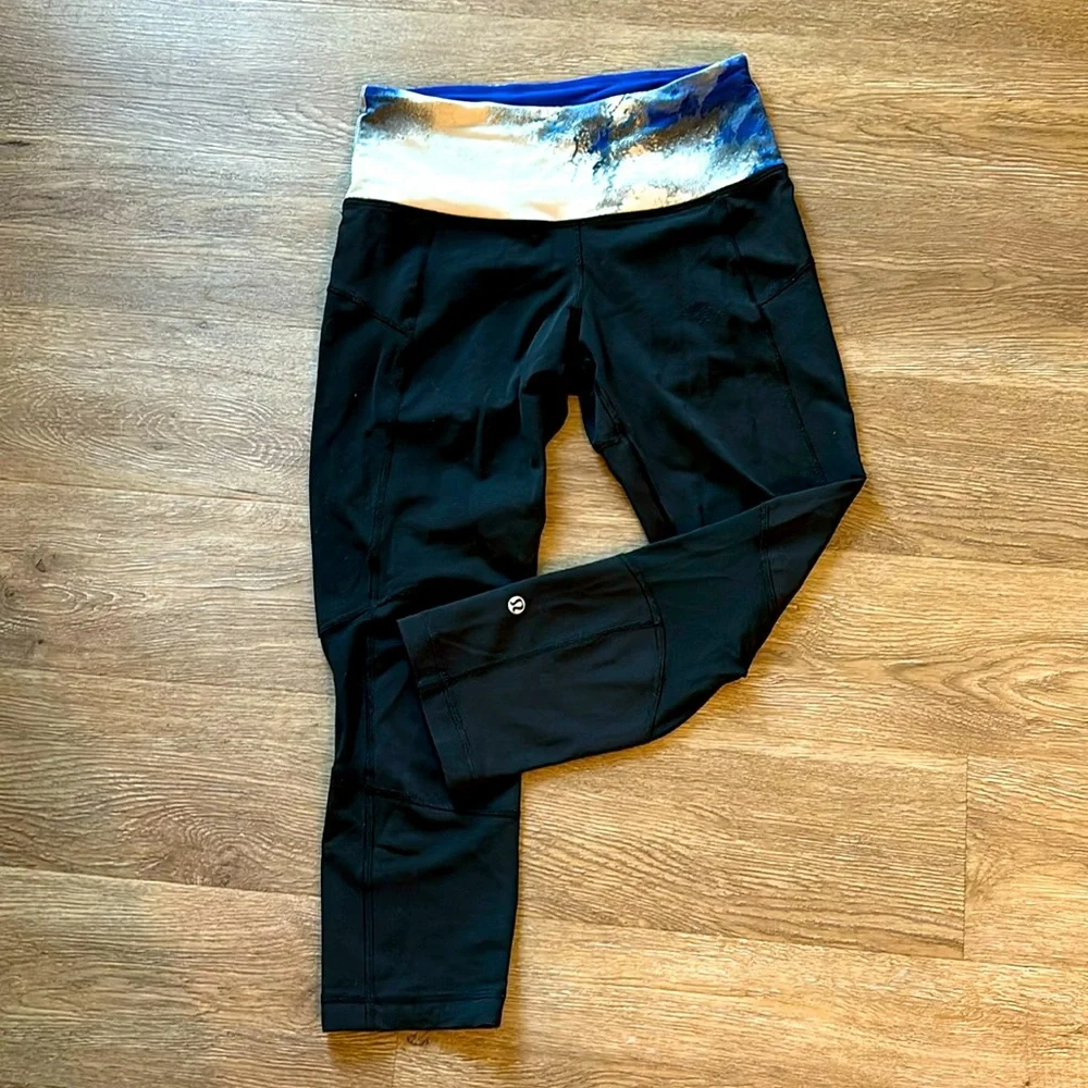 Lululemon capri leggings. Size 6. - Picture 1 of 9